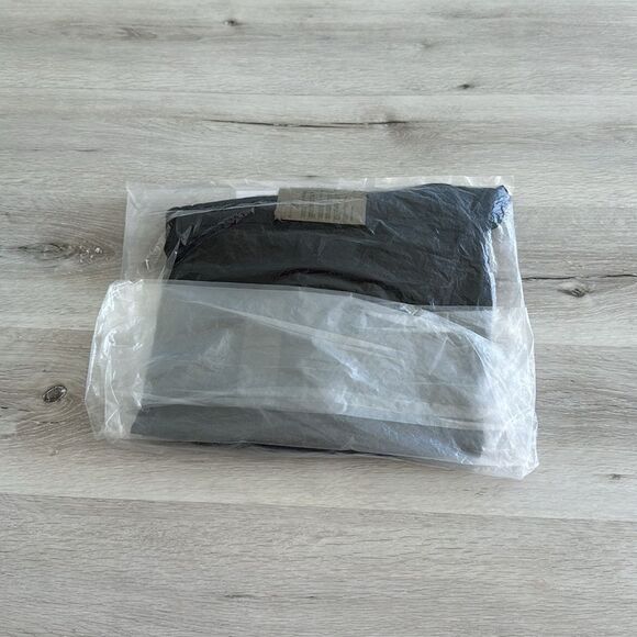 Jos A. Bank Traveler Performance Tailored Fit Chinos Black 40x30 NWT IN PACKAGE - Picture 6 of 6